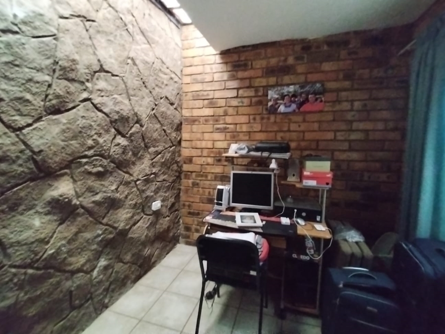 3 Bedroom Property for Sale in Swartruggens North West